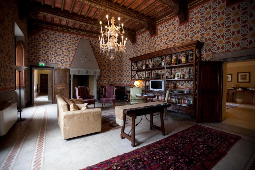Castello Delle Serre ราโปลาโนแตร์เม ภายนอก รูปภาพ