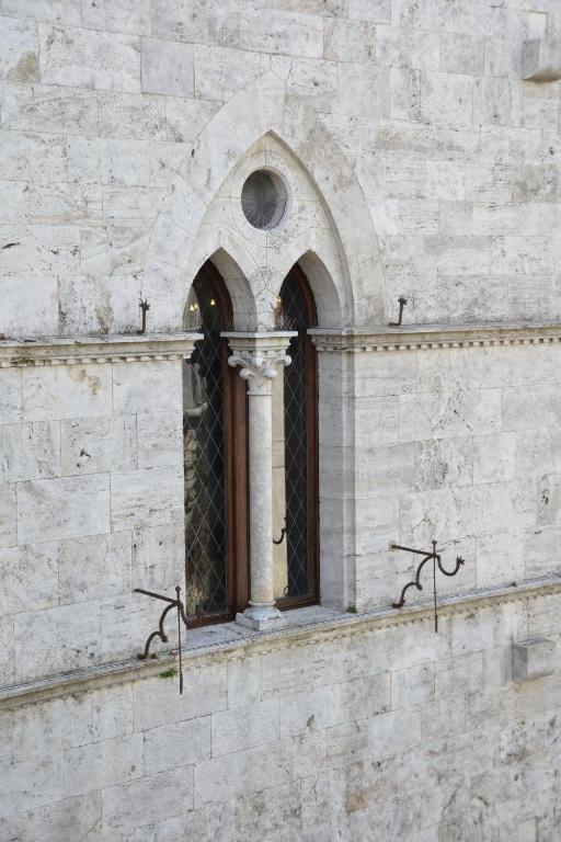 Castello Delle Serre ราโปลาโนแตร์เม ภายนอก รูปภาพ