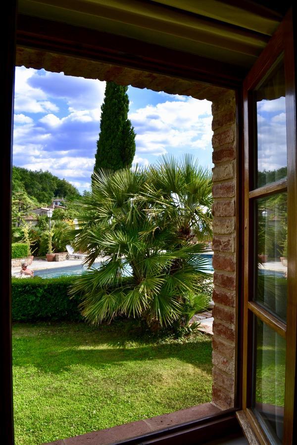 Castello Delle Serre ราโปลาโนแตร์เม ภายนอก รูปภาพ