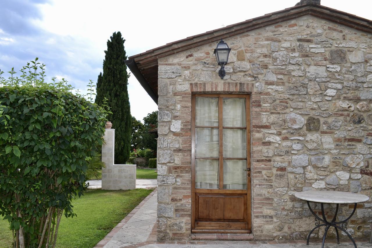 Castello Delle Serre ราโปลาโนแตร์เม ภายนอก รูปภาพ
